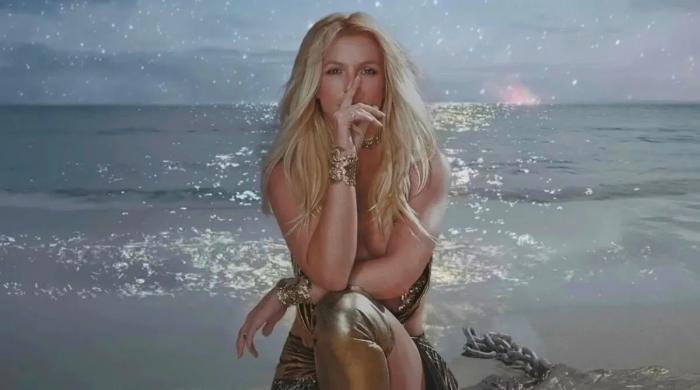 Britney Spears 'exhausted' pals 'scared' of singer's public behaviour 