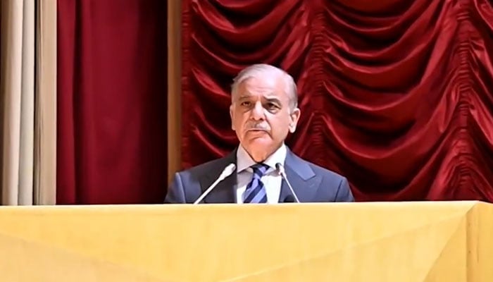 PM Shehbaz addresses faculty and student officers at Command and Staff College in Quetta on May 19, 2026. — X/@PakPMO