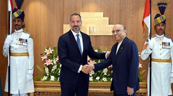 In meeting with president, Aga Khan V reaffirms commitment to supporting development in Pakistan