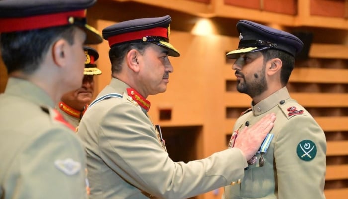 Chief of Defence Forces and Chief Army Staff Field Marshal Syed Asim Munir conferred military award upon distinguished officers and soldiers during investiture ceremony at General Headquarters in Rawalpindi, on May 21, 2026. — ISPR