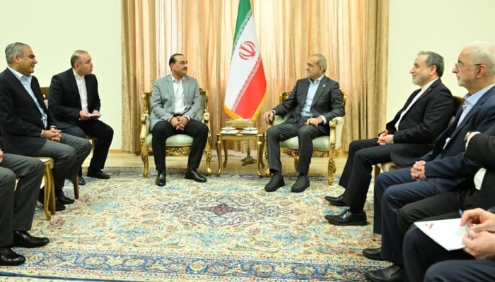COAS-CDF Field Marshal Asim Munir meets Irans President Masoud Pezeshkian in Tehran, May 23, 2026. — ISPR