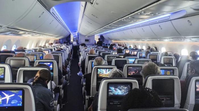 Unruly passenger tries to open United Boeing 737 door at 36,000 ft: Here's what happened