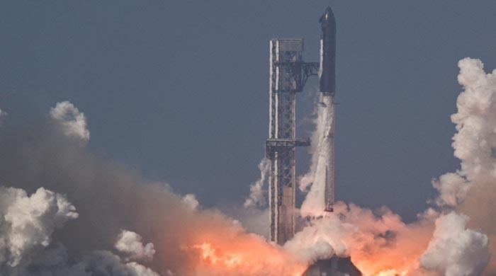 SpaceX carries out mostly successful Starship test flight