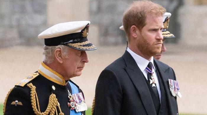 Prince Harry, Meghan decide to support royal family as reunion looms