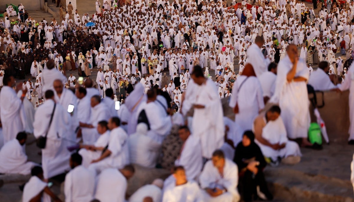 Muslim pilgrims gather at Mount of Mercy on the plain of Arafat as the sun rises during the annual Hajj pilgrimage, outside the holy city of Makkah, Saudi Arabia, May 26, 2026. — Reuters
