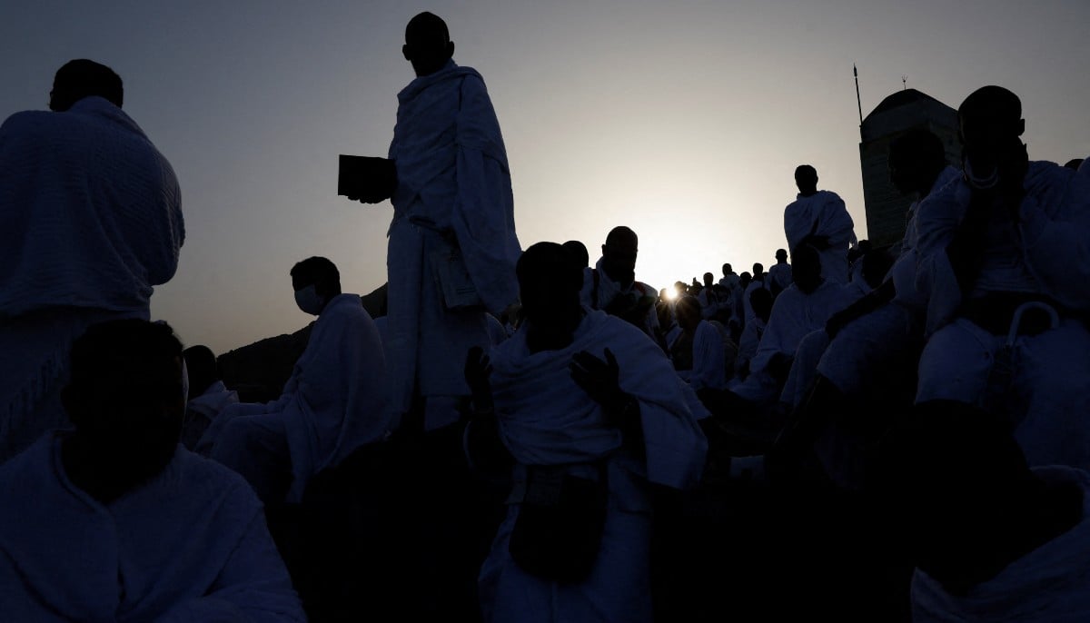 Muslim pilgrims gather at Mount of Mercy on the plain of Arafat as the sun rises during the annual Hajj pilgrimage, outside the holy city of Makkah, Saudi Arabia, May 26, 2026. — Reuters