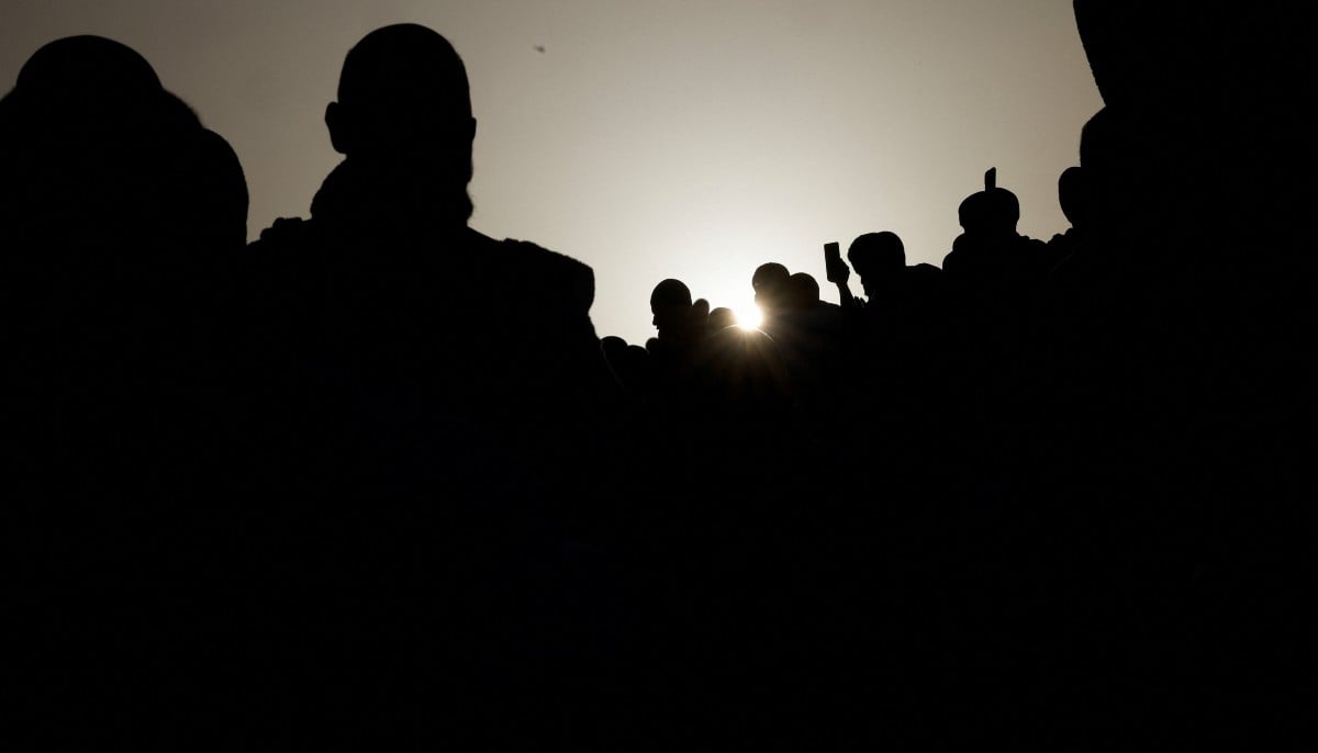 Muslim pilgrims gather at Mount of Mercy on the plain of Arafat as the sun rises during the annual Hajj pilgrimage, outside the holy city of Makkah, Saudi Arabia, May 26, 2026. — Reuters