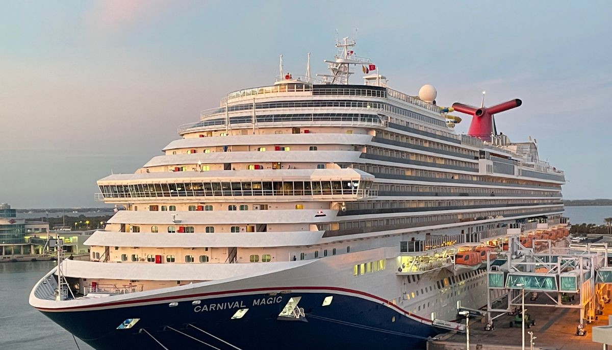 Carnival cruise line faces $5M lawsuit over passenger's burned feet on lido deck 