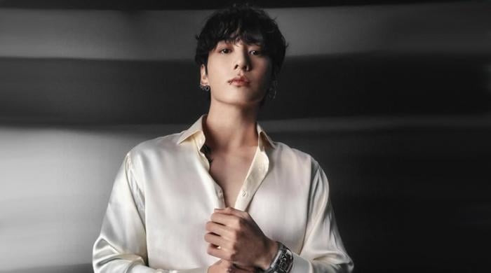 Why Jungkook look upset during BTS' AMAs 2026 appearance?