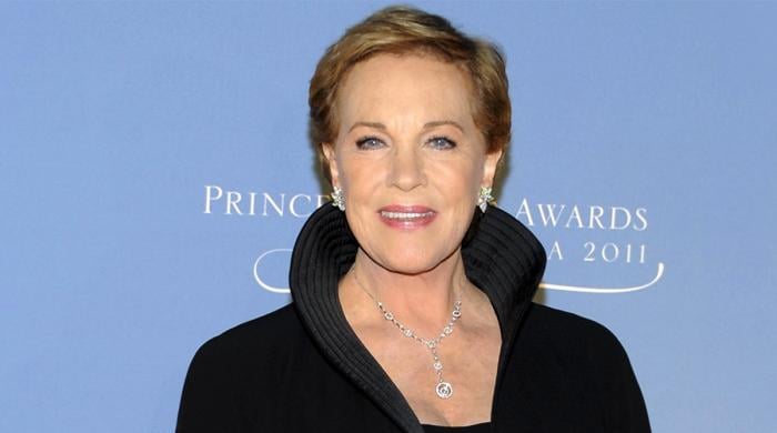Dame Julie Andrews makes rare appearance to support Parkinson's awareness