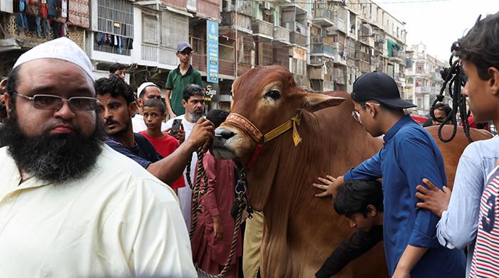 Pakistan marks Eid ul Adha with prayers for peace in Middle East
