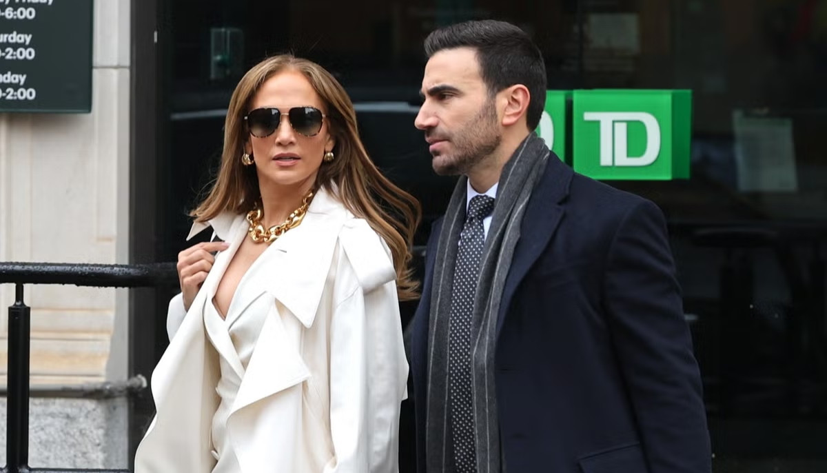 Jennifer Lopez, Brett Goldstein's off-screen bond fuels new speculations