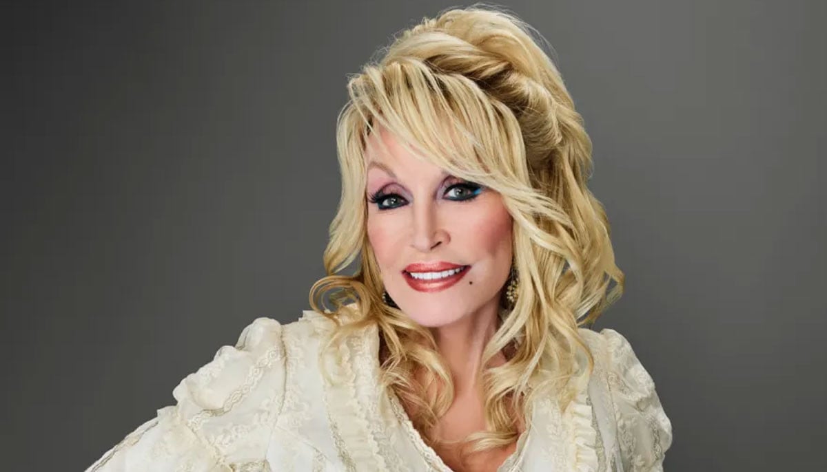 Dolly Parton marks special milestone with throwback video