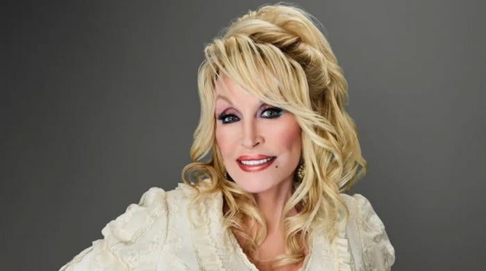 Dolly Parton marks special milestone with throwback video