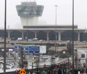 Airlines and business groups warn of chaos if US restricts international flights