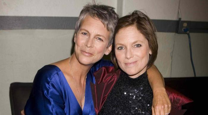 Jamie Lee Curtis mourns sister Kelly Lee Curtis after her death at 69 