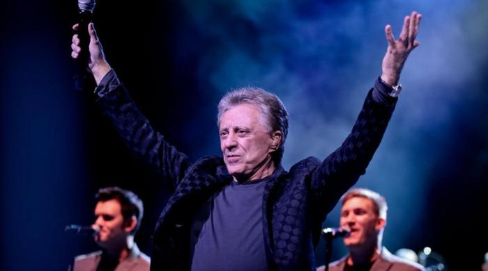 Four Seasons frontman Frankie Valli, 92, pauses farewell tour due to health