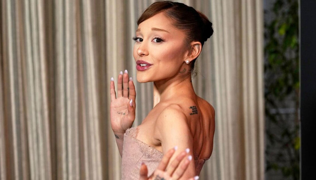Ariana Grande excites fans with countdown for new music video
