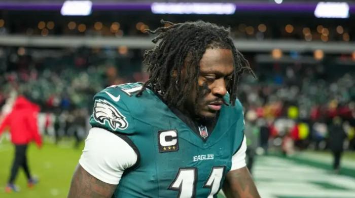 A.J Brown trade to Patriots official: What's latest?