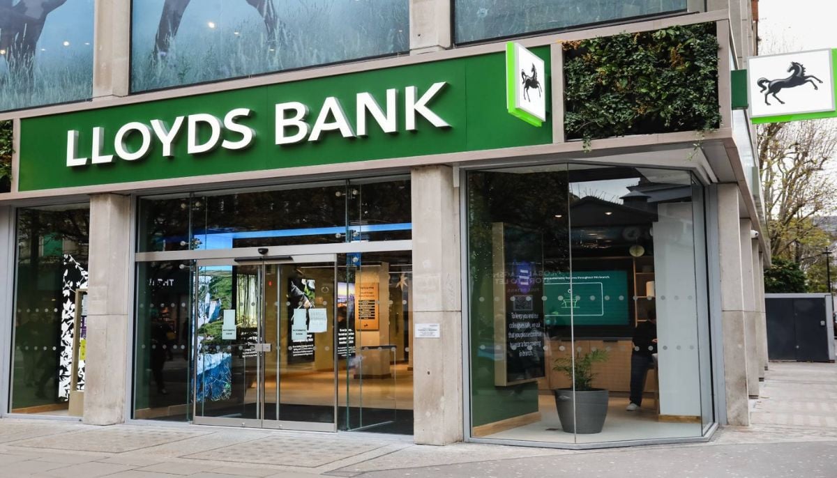 Lloyds banking services fully restored after glitch left thousands locked out of accounts