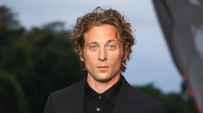 Jeremy Allen White goes out with ‘Shameless' costar during LA outing