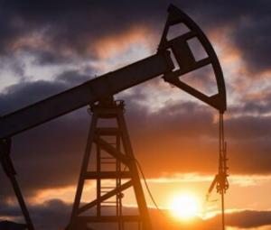 Oil falls on hopes of broader peace after Lebanon, Israel halt fighting