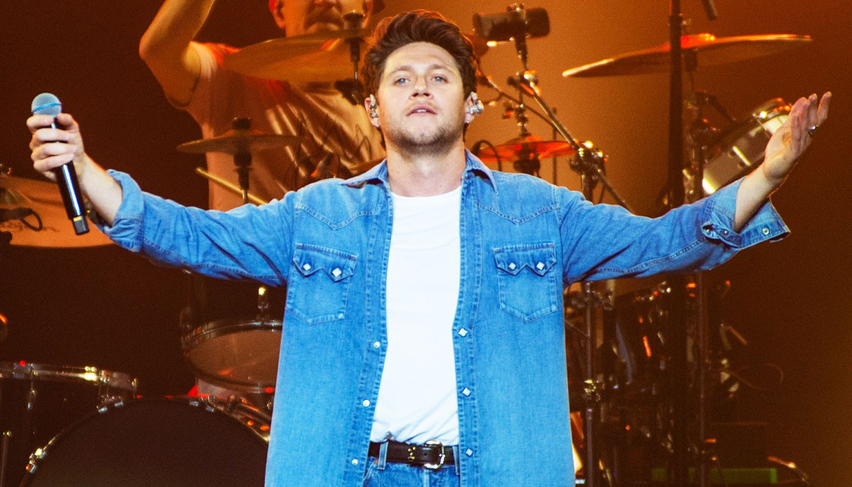 Niall Horan thanks fans after latest dinner party: 'What a night!'