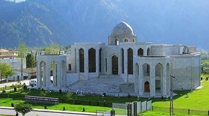 AJK Supreme Court upholds govt's stance on refugee seats in presidential reference