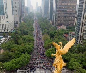 Mexico City chases world record for largest Mexican wave ahead of World Cup
