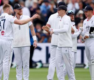 England romp to victory in first Test against New Zealand