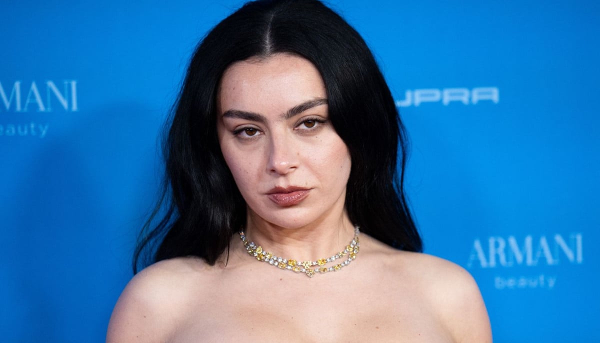 CHARLI XCX announces major plans before album release