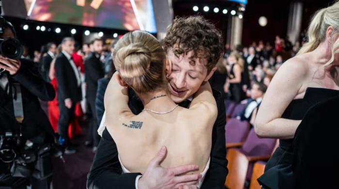 When did Ariana Grande, Ethan Slater break up?