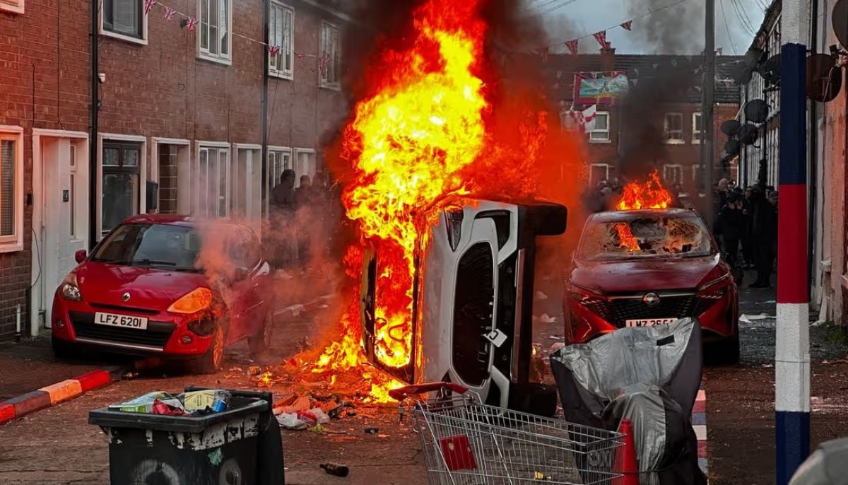 Belfast stabbing sparks anti-immigrant violence across UK after Sudan man charged