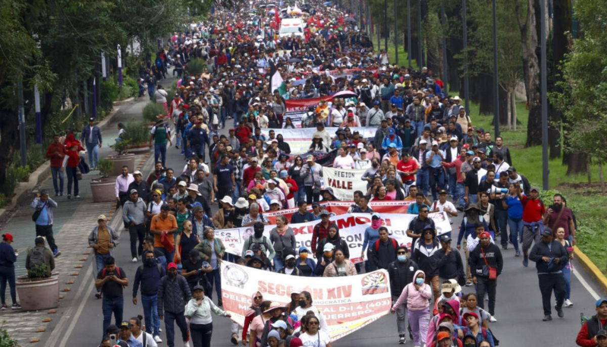 Mexico City school shut, workers told to stay home as World Cup opener looms