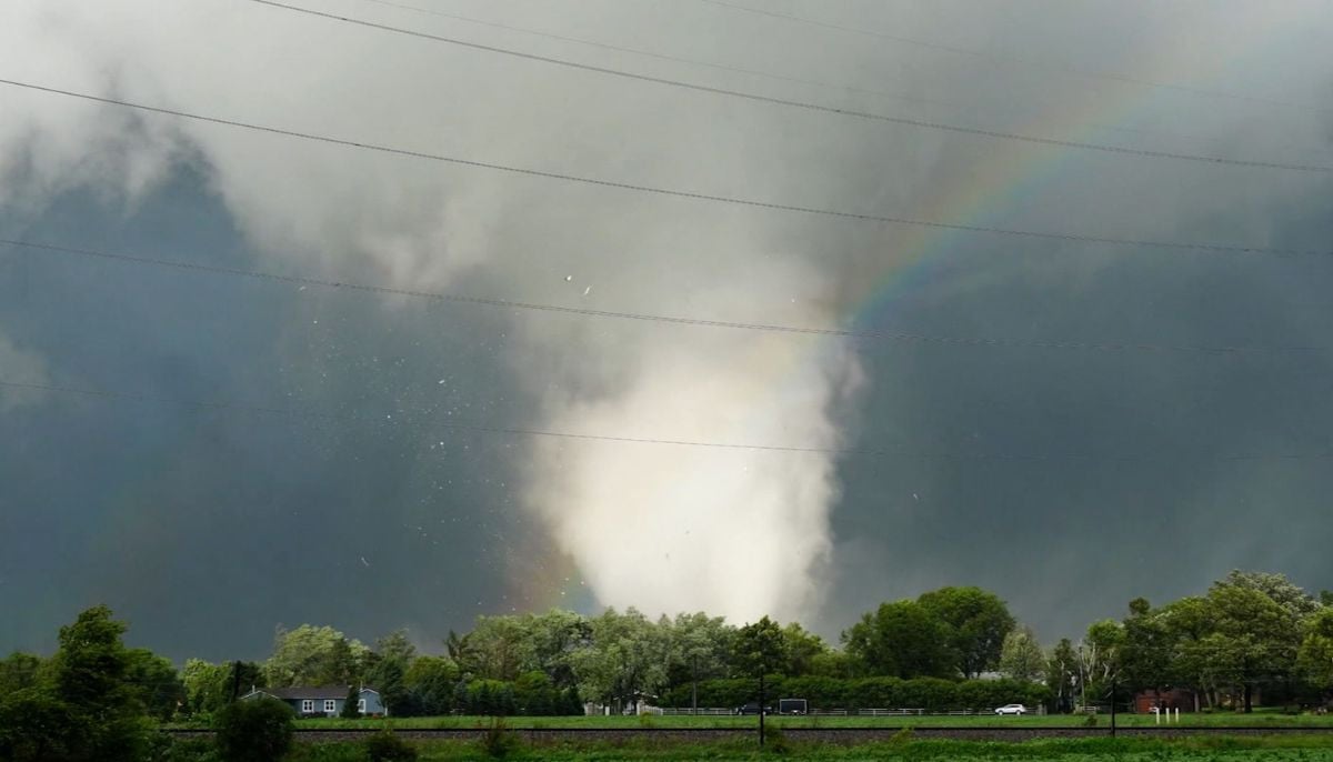 Tornado watch issued for Chicago area as rare ‘moderate risk' severe weather threatens 