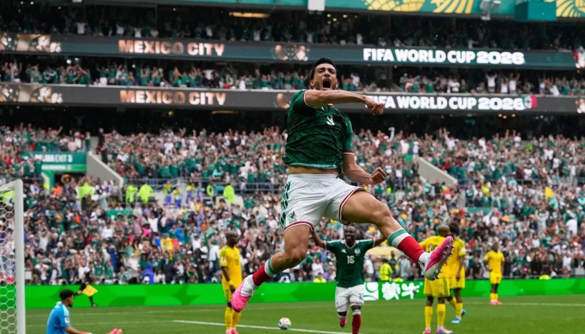 Mexico beat 10-man South Africa as 2026 FIFA World Cup gets underway