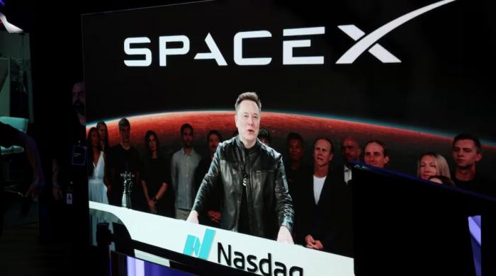 SpaceX stock jumps after IPO debut, surpasses Meta, Tesla in valuation