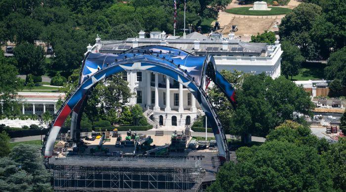 UFC cage fight at White House won't be stopped, judge rules