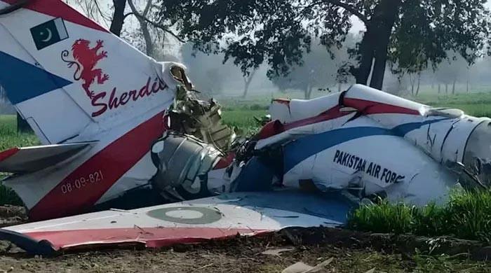 PAF, Navy pilots martyred in trainer aircraft crash near Mardan: ISPR