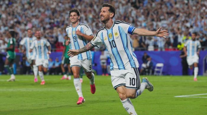 Magical Messi equals World Cup goals record as Argentina thump Algeria 3-0