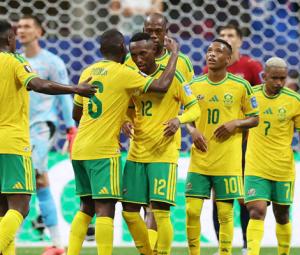 South Africa hold Czechs, keep World Cup knockout dream alive