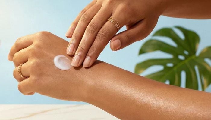 Sunscreen misinformation goes viral on TikTok: Check facts