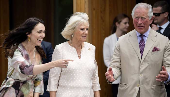 Former NZ PM turns on royals after Queen’s deathbed secret leak: Bomshell