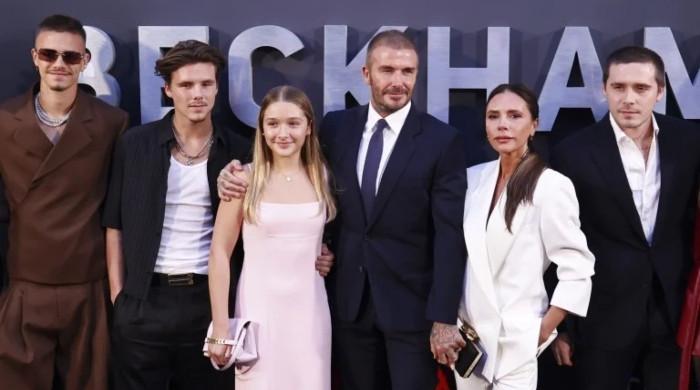 Victoria Beckham gives big surprise to fans with David, Brooklyn photo