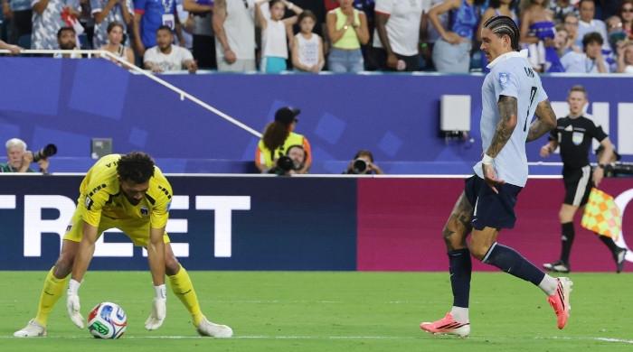 Uruguay face knockout-round uncertainty after Cape Verde draw