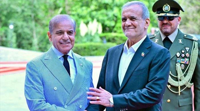 Pezeshkian to visit Pakistan tomorrow as US-Iran talks yield roadmap for final deal