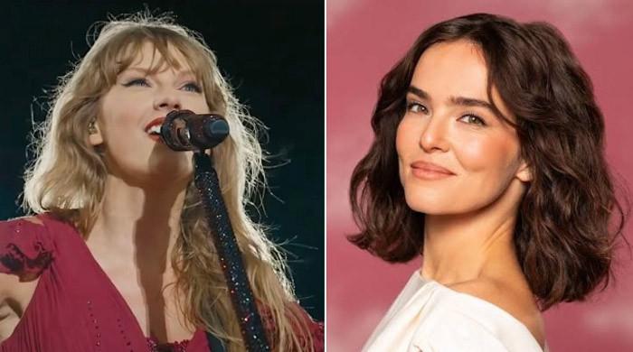 Zoey Deutch shares how Taylor Swift songs enhance 'Voicemails for Isabelle'