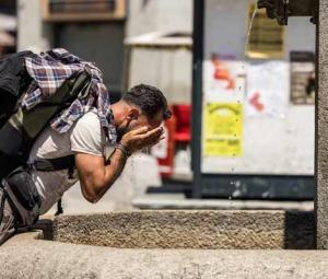 Records tumble as European heatwave moves east