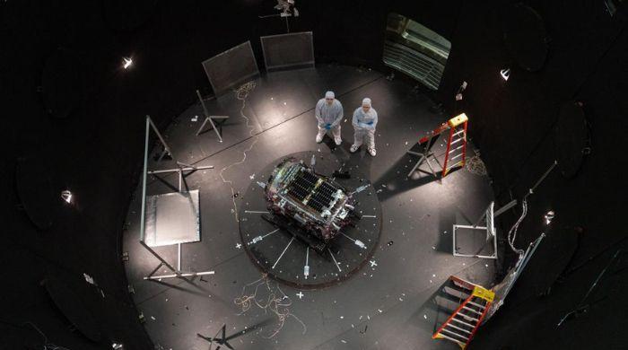 NASA to send robot in space to save $250m Swift Telescope from falling back to Earth
