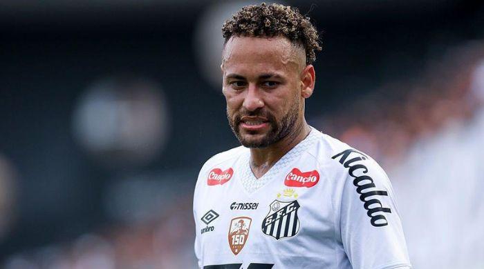 Neymar starts on bench for Japan vs Brazil World Cup knockout game